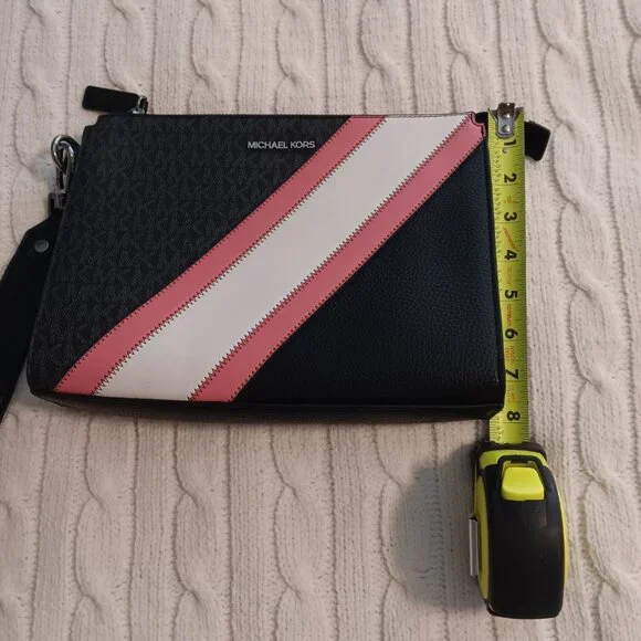 Michael Kors Cooper large striped clutch - Picture 3 of 7